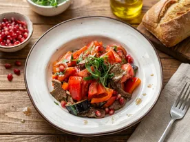 Теплый салат из говядины с овощами По-Бакински