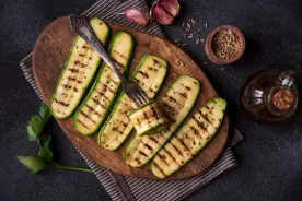 Кабачок на мангале