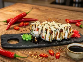 Ролл Тигровая креветка-чили