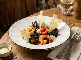 Спагетти "Неро" с морепродуктами