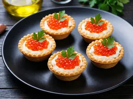 Тарталетки с красной икрой